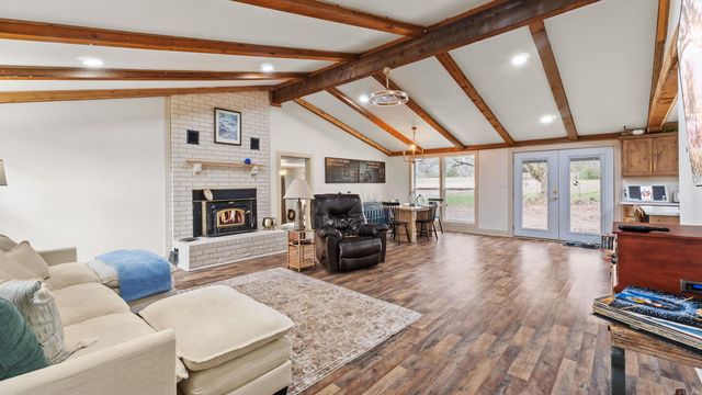 3897 County Road 3110, Atlanta, TX 75551