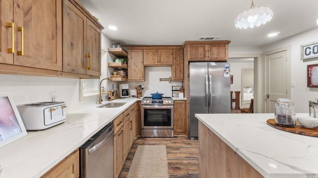 3897 County Road 3110, Atlanta, TX 75551