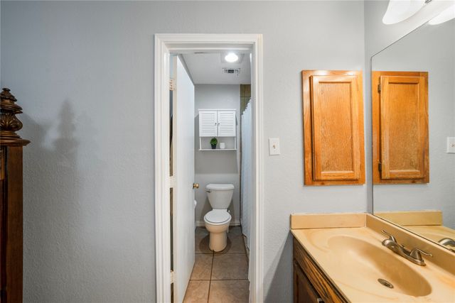 6404 Peggy Drive, Fort Worth, TX 76133