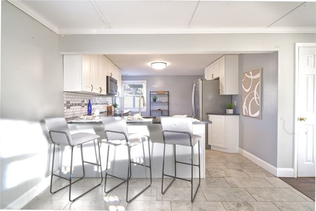 113 Murray Dr, Middlesex Twp, PA 16059