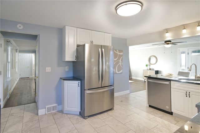 113 Murray Dr, Middlesex Twp, PA 16059