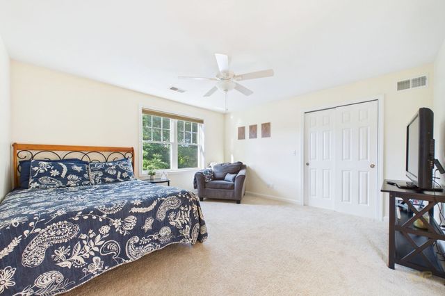 32 Welcome St, Fairhaven, MA 02719
