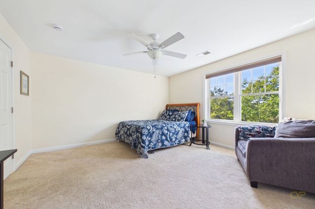 32 Welcome St, Fairhaven, MA 02719