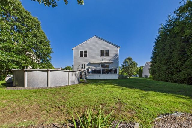 32 Welcome St, Fairhaven, MA 02719