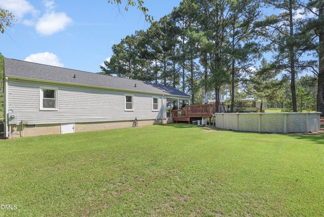 2438 Nc 27, Coats, NC 27521