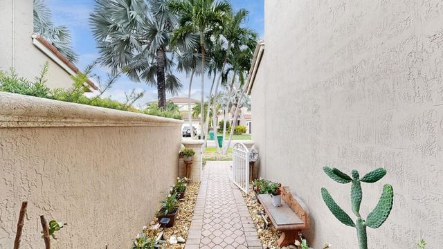 14666 SW 132nd Court, Miami, FL 33186