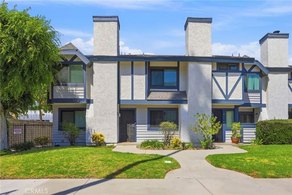 19231 Sherman Way 1, Reseda, CA 91335