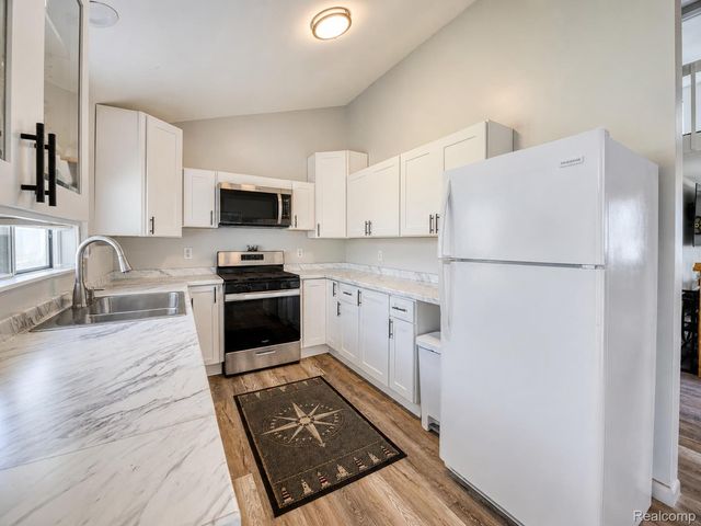 4165 Highcrest Drive, Genoa Township, MI 48116