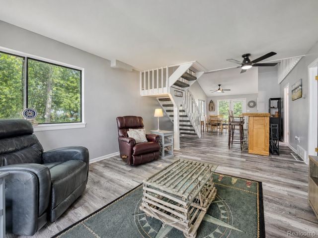 4165 Highcrest Drive, Genoa Township, MI 48116