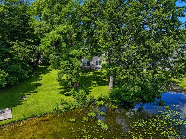 4165 Highcrest Drive, Genoa Township, MI 48116