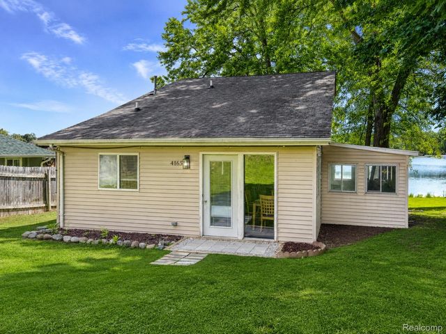 4165 Highcrest Drive, Genoa Township, MI 48116