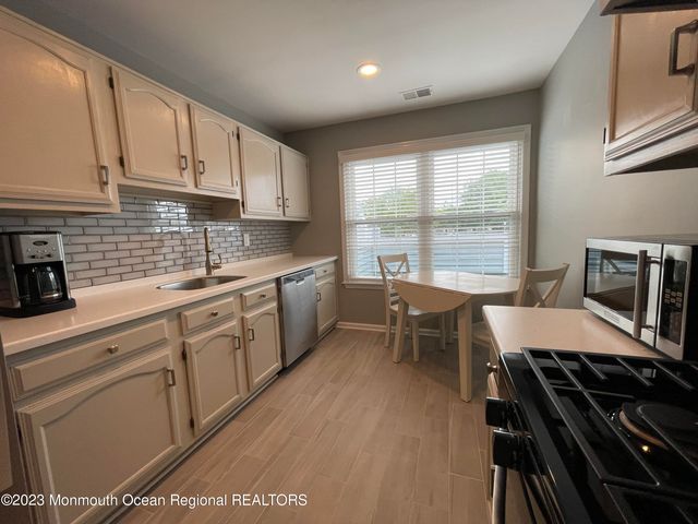 134 Cypress Court, Howell, NJ 07731