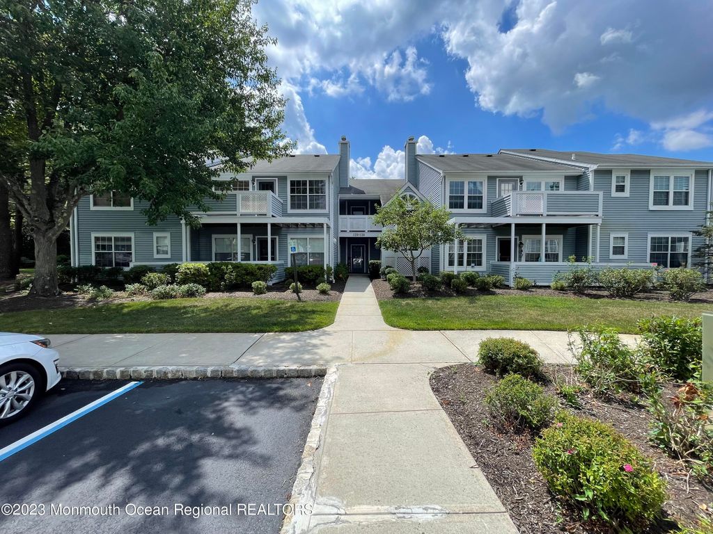 134 Cypress Court, Howell, NJ 07731