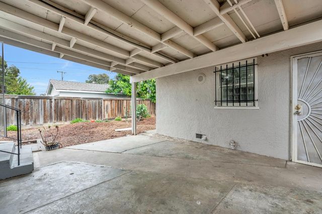 1642 Cypress Way, Merced, CA 95341