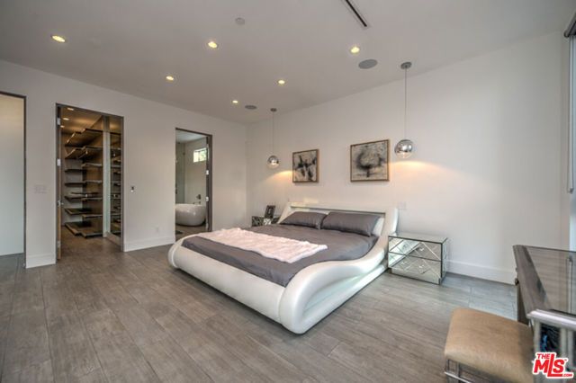 658 N Edinburgh Avenue, Los Angeles, CA 90048