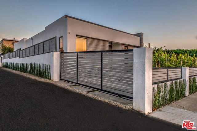 658 N Edinburgh Avenue, Los Angeles, CA 90048