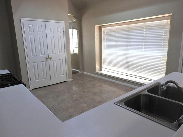 5443 Santa Chase Lane, Sugar Land, TX 77479