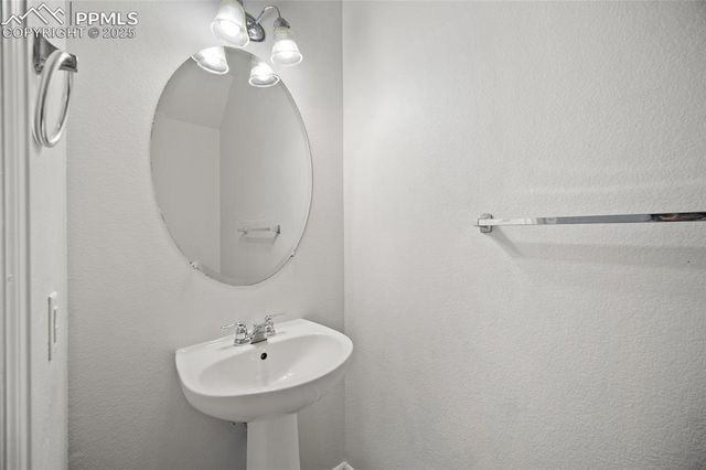 2683 Squaw Creek Heights, Colorado Springs, CO 80910