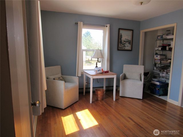 928 E 7th Street, Port Angeles, WA 98362