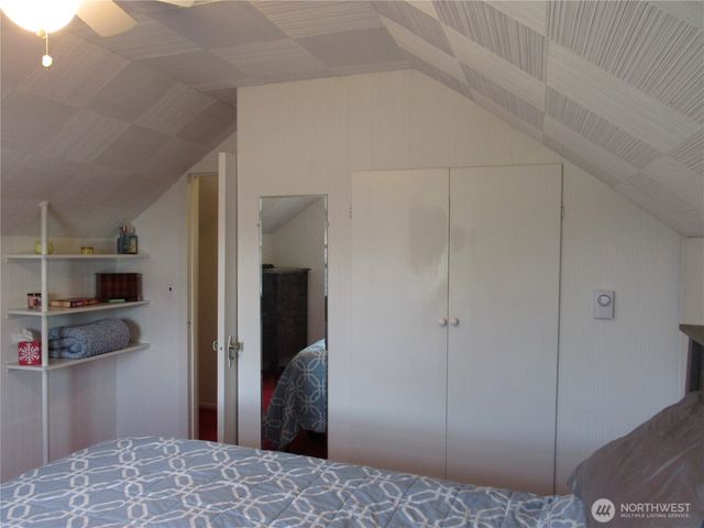 928 E 7th Street, Port Angeles, WA 98362