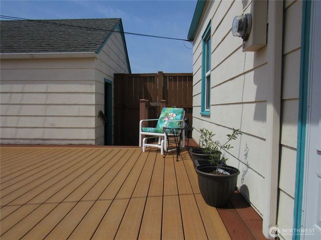 928 E 7th Street, Port Angeles, WA 98362