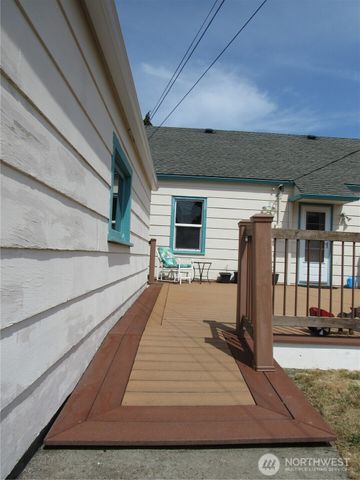 928 E 7th Street, Port Angeles, WA 98362