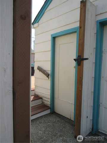 928 E 7th Street, Port Angeles, WA 98362