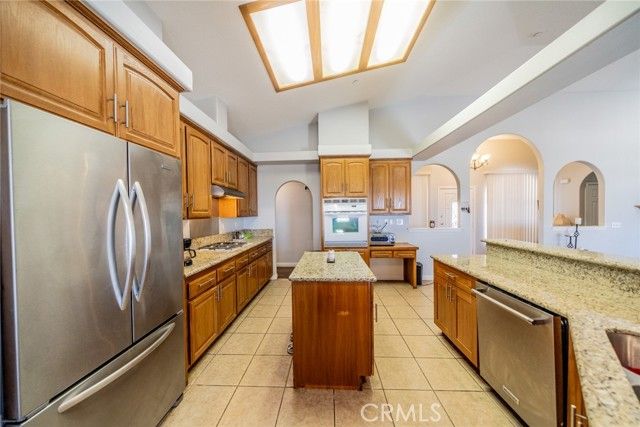 8225 Ailanthus Street, Phelan, CA 92371