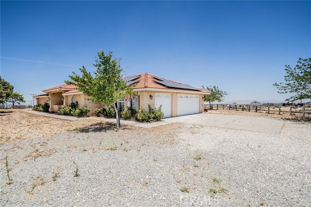 8225 Ailanthus Street, Phelan, CA 92371