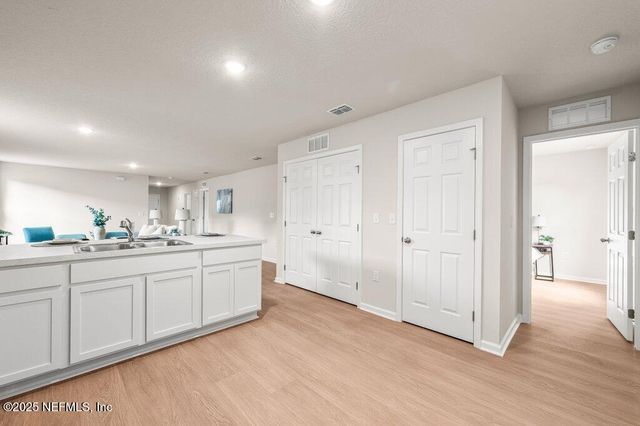 874 ROBINSON Avenue, Jacksonville, FL 32209