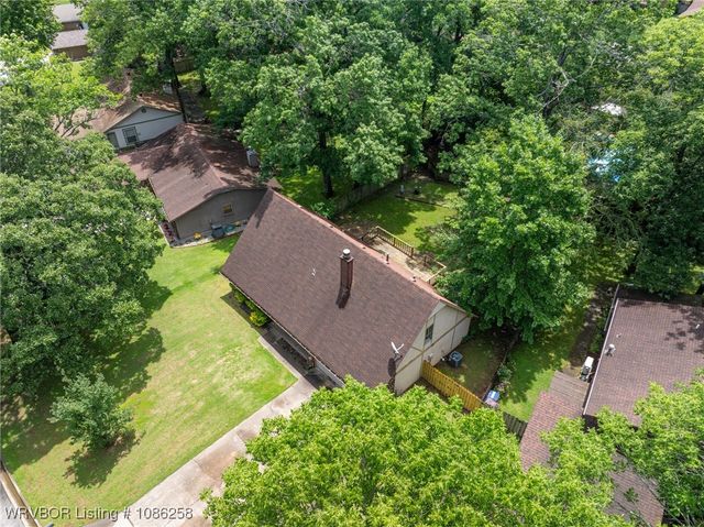 3232 Edinburgh Drive, Fort Smith, AR 72908