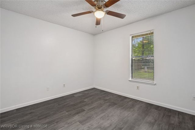 3232 Edinburgh Drive, Fort Smith, AR 72908