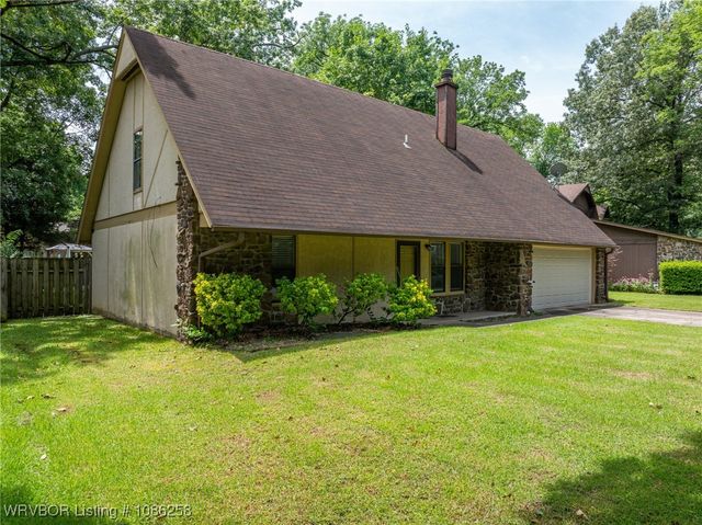 3232 Edinburgh Drive, Fort Smith, AR 72908