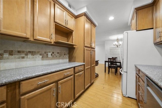 4445 Cartwright Avenue 106, Toluca Lake (los Angeles), CA 91602