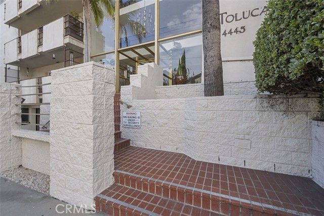 4445 Cartwright Avenue 106, Toluca Lake (los Angeles), CA 91602