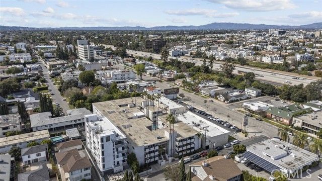 4445 Cartwright Avenue 106, Toluca Lake (los Angeles), CA 91602