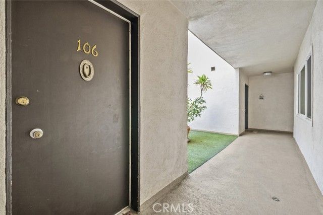 4445 Cartwright Avenue 106, Toluca Lake (los Angeles), CA 91602