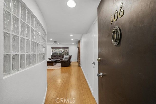 4445 Cartwright Avenue 106, Toluca Lake (los Angeles), CA 91602