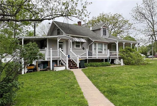 507 W Hale Street, Spring Hill, KS 66083