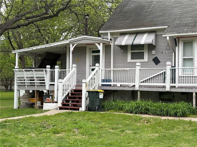 507 W Hale Street, Spring Hill, KS 66083