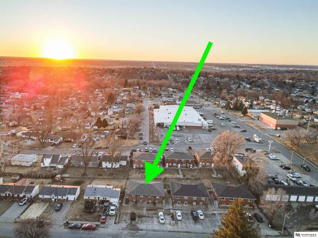 6918 S 39th Street, Bellevue, NE 68147