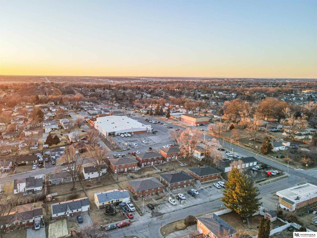 6918 S 39th Street, Bellevue, NE 68147