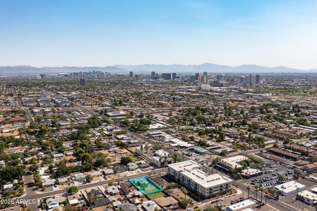 1210 E Highland Avenue, Phoenix, AZ 85014