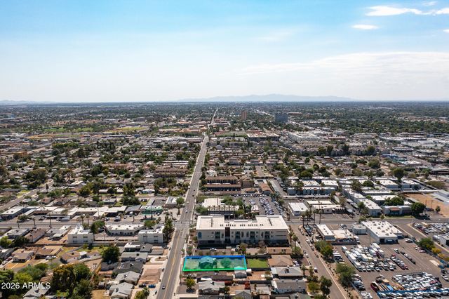 1210 E Highland Avenue, Phoenix, AZ 85014