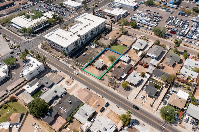1210 E Highland Avenue, Phoenix, AZ 85014