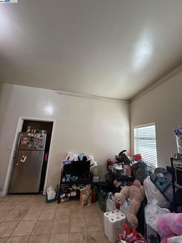 505 Nevin Ave, Richmond, CA 94801