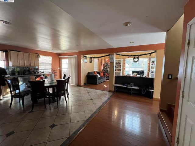 505 Nevin Ave, Richmond, CA 94801