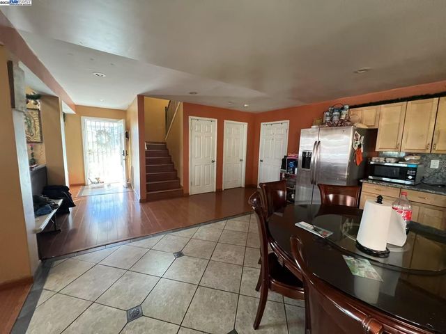 505 Nevin Ave, Richmond, CA 94801