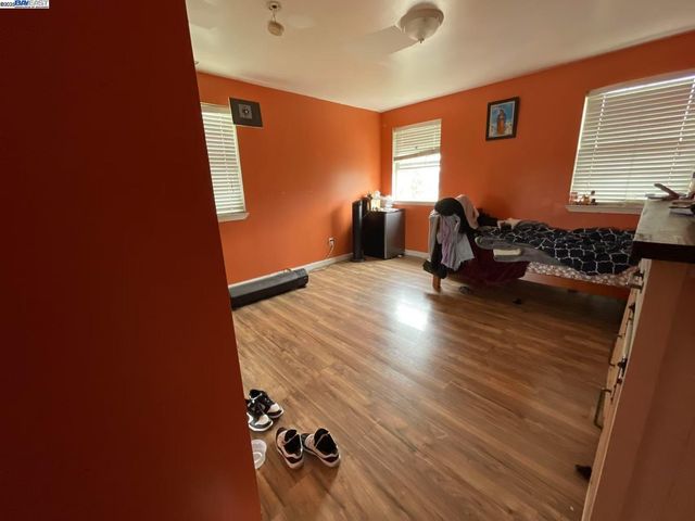 505 Nevin Ave, Richmond, CA 94801