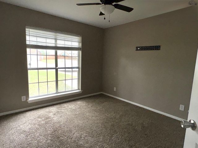1213 PARLIAMENT STREET, Burkburnett, TX 76354